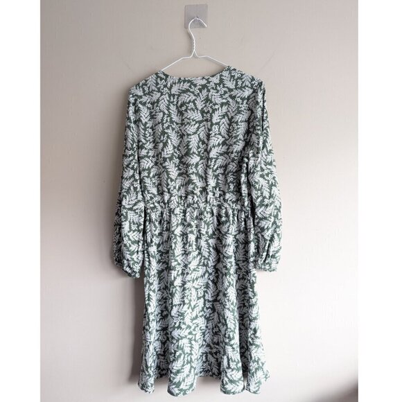 Old Navy Ditsy Floral Dress - Picture 3 of 6